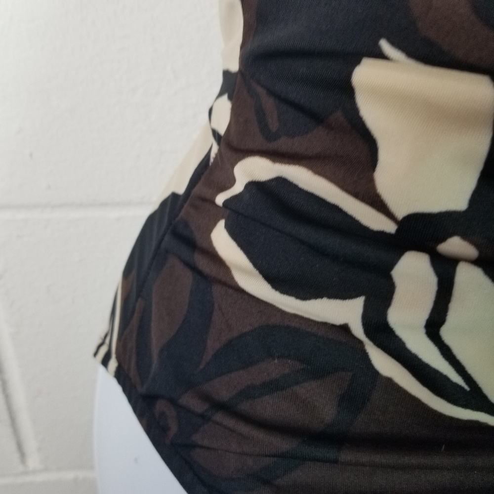 Miraclesuit Finnegan foral slimming one piece swimsuit - Picture 8 of 9